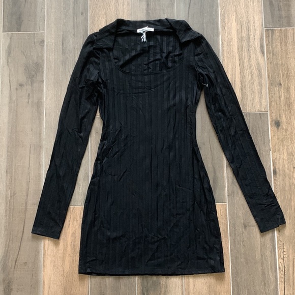 NEW Reformation Vittoria Ribbed Collar Bodycon Dress Medium - Picture 4 of 6